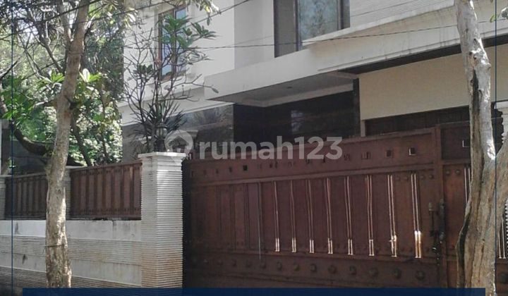 Dijual Cepat - Rumah Mewah Lokasi Sangat Strategis Bisa KPR Di Kemang Timur, Jakarta Selatan Dijual Cepat - Rumah Mewah Lokasi Sangat Strategis Bisa KPR Di Kemang Timur, Jakarta Selatan
