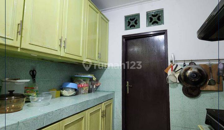 For Sale - Rumah Tinggal Sangat Murah Fully Furnished Taman Ratu 2