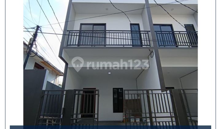 Dijual Cepat - Brand New House Posisi Hoek Lingkungan Nyaman Row Jalan 2 Mobil Lokasi Strategis & Bisa Kpr Di Duri Kepa, Jakarta Barat