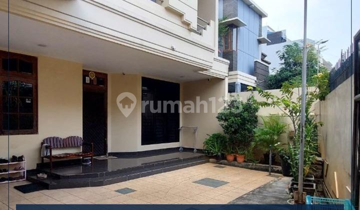 Dijual Cepat - Rumah Bagus Siap Huni Sangat Strategis & Bisa Kpr Di Jakarta Barat Dijual Cepat - Rumah Bagus Siap Huni Sangat Strategis & Bisa Kpr Di Jakarta Barat
