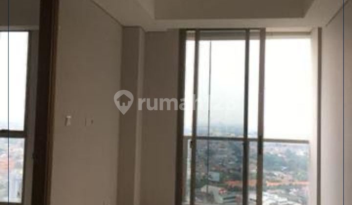 Best Price!! Apartemen 1br Sangat Murah View Swimming Pool Lokasi Strategis Di Apartemen Taman Anggrek, Jakarta Barat 2