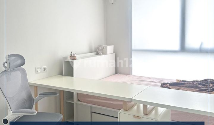 Affordable Sale - Semi Furnished Studio Apartment Mid Floor with Swimming Pool View at Sky House Apartment, Alam Sutera Affordable Sale - Semi Furnished Studio Apartment Mid Floor with Swimming Pool View at Sky House Apartment, Alam Sutera