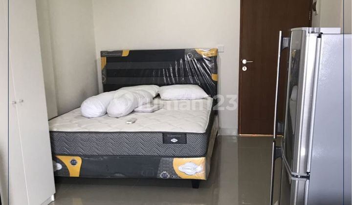 Cheap Sale - Fully Furnished Studio Apartment Mid Floor in East Jakarta 2
