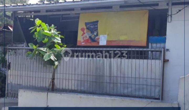 For Quick Sale - Highly Strategic House & Land & Eligible for Mortgage in West Jakarta 1