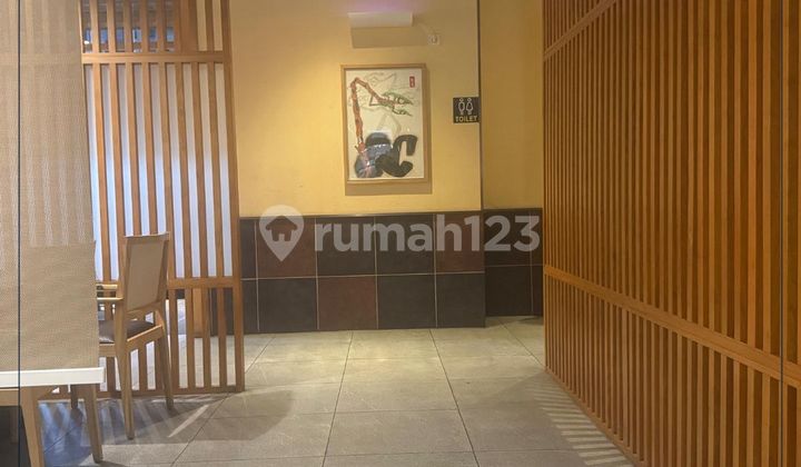 Quick Sale - Restaurant Building in a Very Strategic Location on the Main Road, Suitable for Restaurants / Offices & Eligible for Mortgage in Cikarang, West Java.