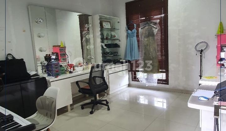 Dijual Cepat - Rumah Bagus Siap Huni Lokasi Sangat Strategis Semi Furnished Lingkungan Nyaman & Bisa Kpr Di Kota Bandung, Jawa Barat 2