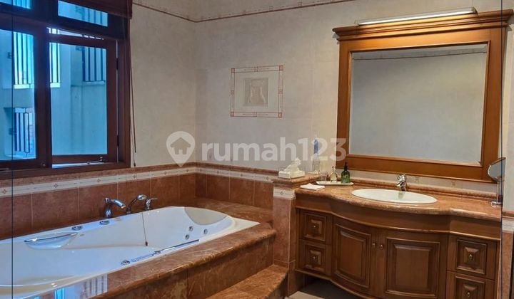 Quick Sale - Nice House Ready to Occupy, Very Strategic Location, Comfortable Neighborhood & KPR Available in Intercon, Kebon Jeruk 2