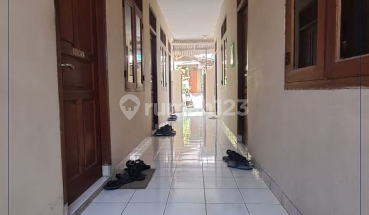 Dijual Cepat - Rumah Kost Furnished Lokasi Sangat Strategis Bebas Banjir & Bisa Kpr Di Kebon Jeruk, Jakarta Barat Dijual Cepat - Rumah Kost Furnished Lokasi Sangat Strategis Bebas Banjir & Bisa Kpr Di Kebon Jeruk, Jakarta Barat