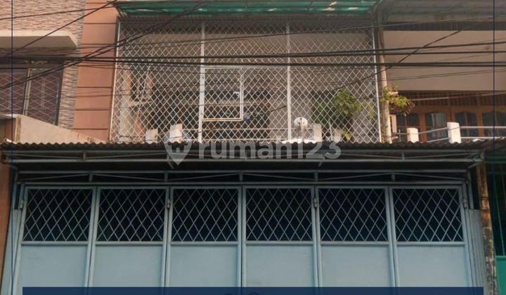 For Quick Sale - Business-Suitable Home in a Very Strategic Location & Eligible for Mortgage in West Jakarta.