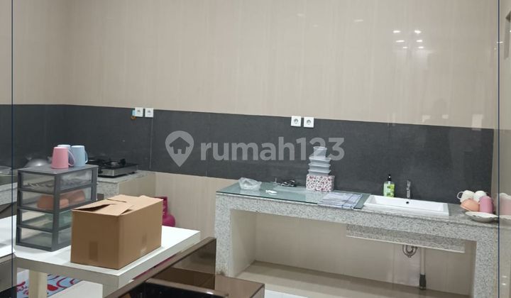 For Quick Sale: Fully Furnished Ready-to-Live House in a Strategic Location at Taman Semanan Indah, West Jakarta 2