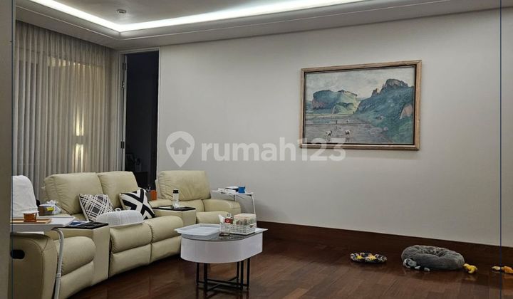 For Sale Fast - Neat & Ready to Live In Luxury House & KPR Available in South Jakarta 2