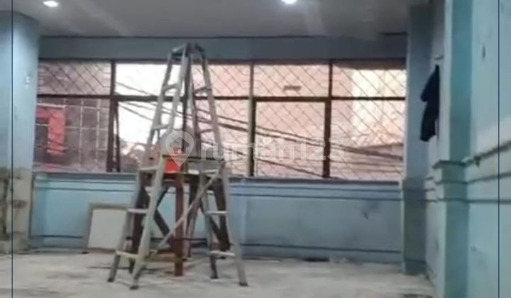 Disewa Cepat - Ruko Cocok Untuk Usaha & Sangat Strategis Di Jakarta Pusat