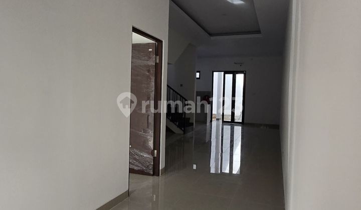 Dijual Murah Brand New Minimalis Modern House Lokasi Strategis di Kav Dki, Jakarta Barat 2
