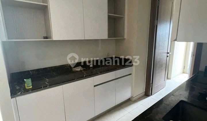 For Sale Quick 3Br Semi-Furnished High Floor Apartment in Condomonium Taman Anggrek Residence, West Jakarta 2