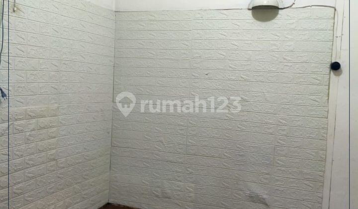 Dijual Cepat - Rumah Ex-kantor Lokasi Sangat Strategis Bangunan 3 Lantai & Bisa KPR Di Cideng, Jakarta Pusat 2