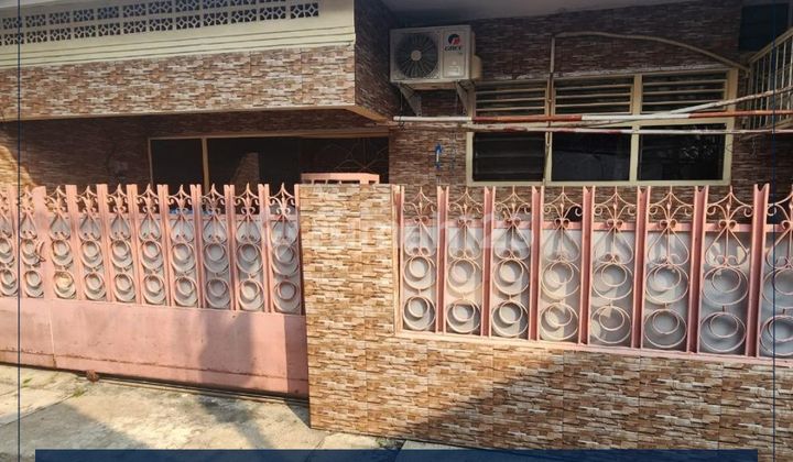 Dijual Cepat - Rumah Tinggal Harga Murah Siap Huni Sangat Strategis & Bisa Kpr Di Tanjung Duren, Jakarta Barat 1