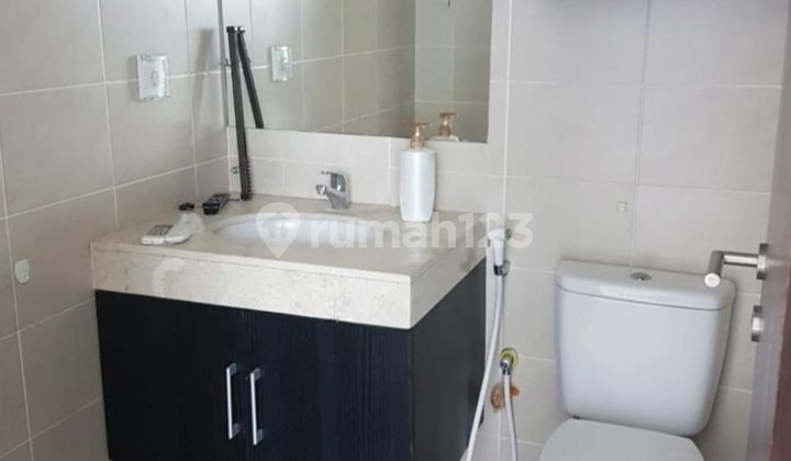 Apartemen Sangat Murah, 2+1 Br Lantai Rendah Tidak Pernah Dihuni di Apartemen St. Moritz, Jakarta Barat Apartemen Sangat Murah, 2+1 Br Lantai Rendah Tidak Pernah Dihuni di Apartemen St. Moritz, Jakarta Barat