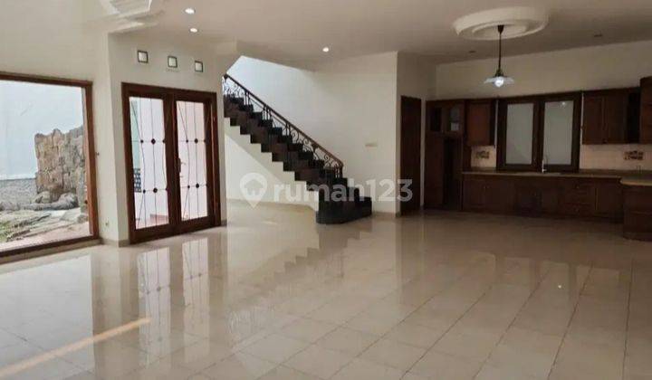 Rumah 2 Lantai Unfurnished di Villa Gading Indah , Jakarta Utara 2