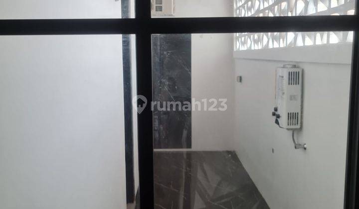 Rumah 2 Lantai Bagus di Jl. Talempong Belakang, Jakarta Utara 2