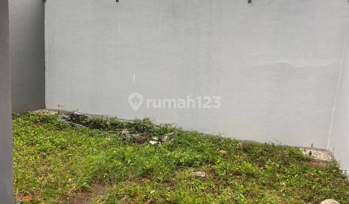 Rumah 2 Lantai Unfurnished di Harapan Indah , Bekasi 2