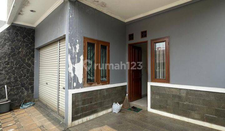 Rumah di jual cepat, di Perumahan Taman Galaxy Bekasi  1