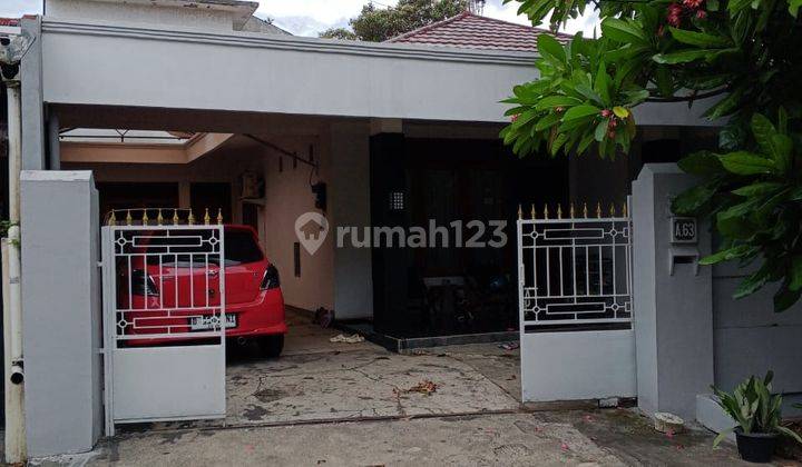 Rumah 2 Lantai Bagus Semi Furnished SHM di Perumahan Mas Naga , Bekasi 1