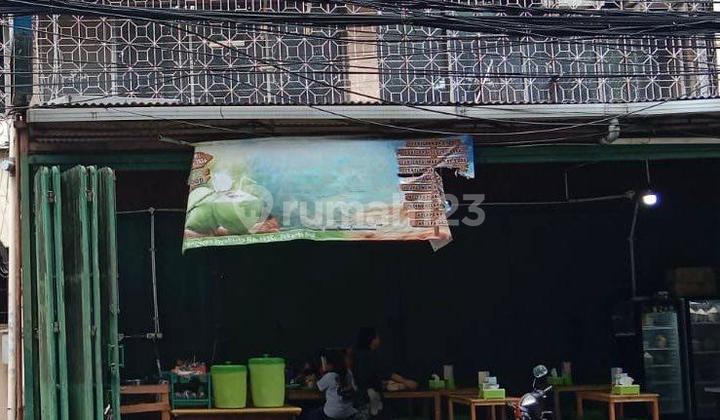 Disewakan 2 Ruko Gandeng Di Jl. Pangeran Jayakarta , Jakarta Pusat.  1