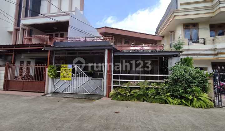 Wow Price Drop! Buy a House with Land Calculation in East Cengkir