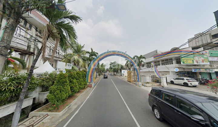 Dijual Cepat! Rumah Hoek 2 Lantai di Sunrise Garden