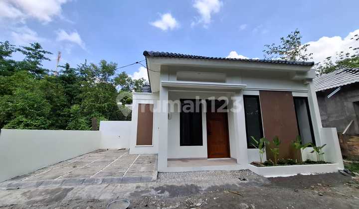 Rumah dalam Cluster Hanya 400 Jt-an dekat Jalan Bantul