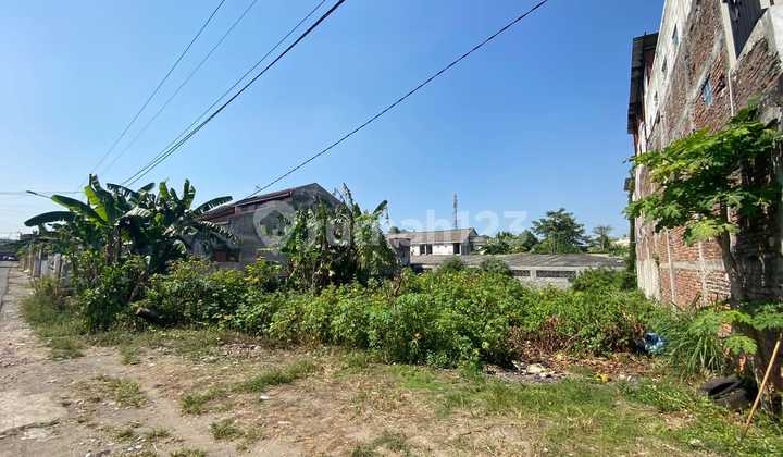 Rare Opportunity! 570 M2 Land in Giwangan Yogyakarta Area, Suitable for 4-Door Shop House.