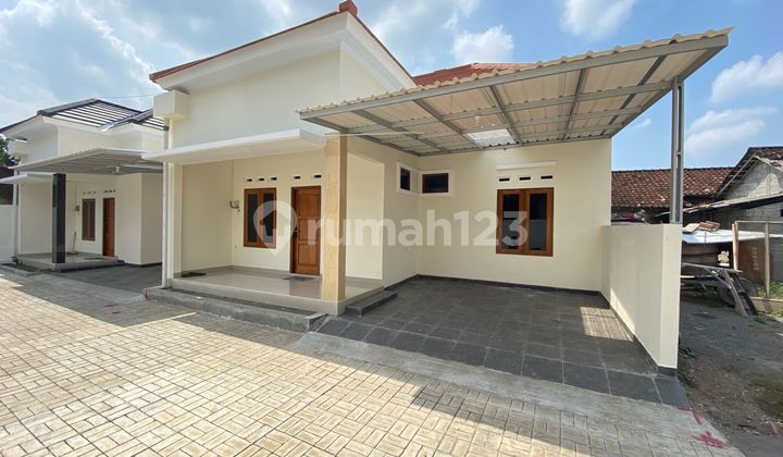 5 Minutes from Tengkleng Gajah! - This Dream House in Sleman is Negotiable. 1