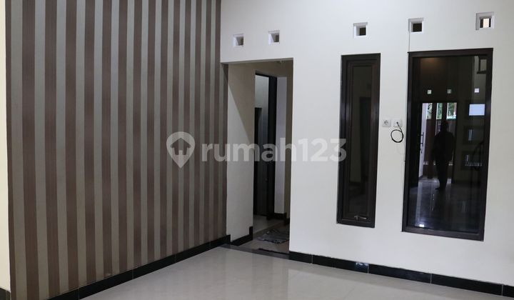 Turun Harga! Rumah 600 Jt-An 2 Lantai 9 Menit Dari Jl Jogja - Solo 2