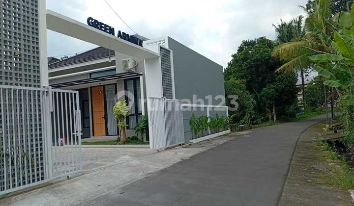 Free Kitchen Set & Smart Door Lock, Modern Residence Near Sleman Regency Government Office