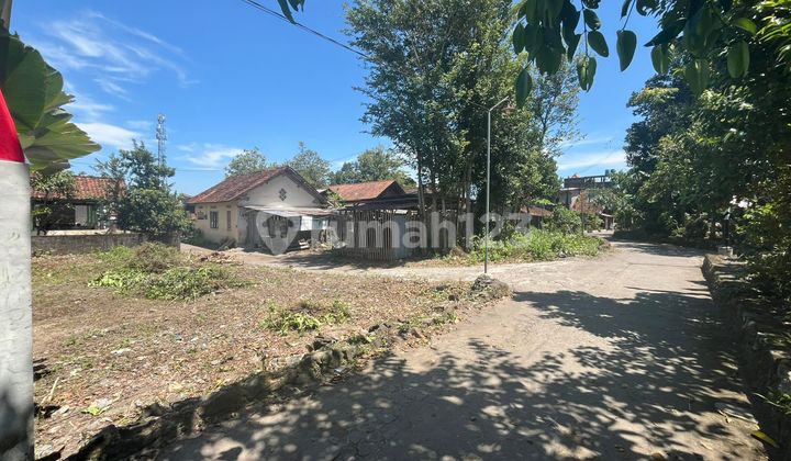 Free Desain & Balik Nama! - Rumah HOOK Strategis, Harga Hemat, Lokasi Dekat Segalanya!