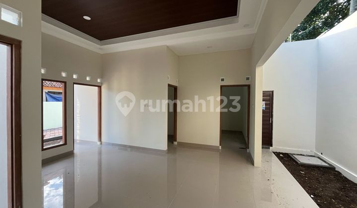 Minimalist Residence in Sleman Near RSA UGM Yogyakarta Minimalist Residence in Sleman Near RSA UGM Yogyakarta