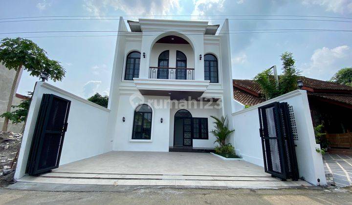 Rumah Mewah Bergaya Tropical Eropa Modern 2 Lantai, Hanya 1,65 Milyar 1