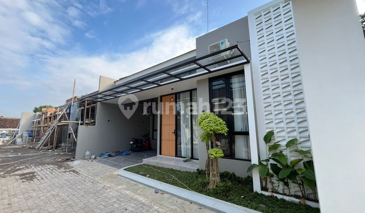 2 Unit Terbatas! Rumah Exclusive di Clustes One Gate - Free Water Heater & Kitchen Set