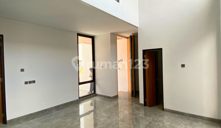 2-Story House in a Cluster in Sleman, 7 Minutes to UII Central Campus 2