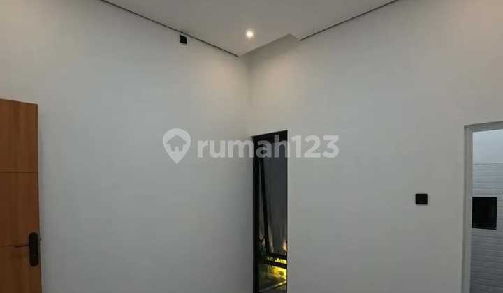 Siap Huni Rumah di Tridadi Sleman Carport Luas Free Canopy!