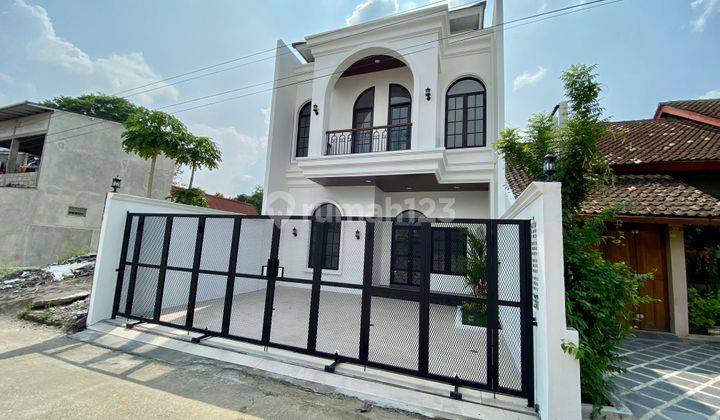 Rumah Mewah Bergaya Tropical Eropa Modern 2 Lantai, Hanya 1,65 Milyar 2