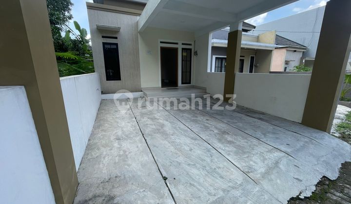 Promo Bulan Mei! Rumah Siap Huni Hanya Selangkah Dari Kampus Uii & Sekolah Al - Azhar