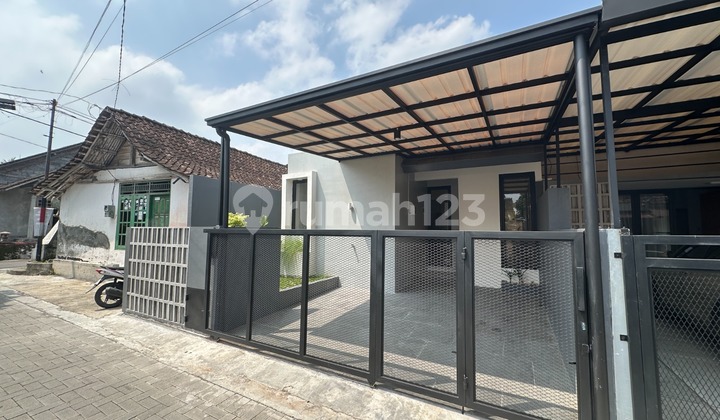 Amankan Sebelum Kehabisan! Rumah Tropis di Pusat Sleman - Harga Promo, Banyak Bonusnya! Amankan Sebelum Kehabisan! Rumah Tropis di Pusat Sleman - Harga Promo, Banyak Bonusnya!