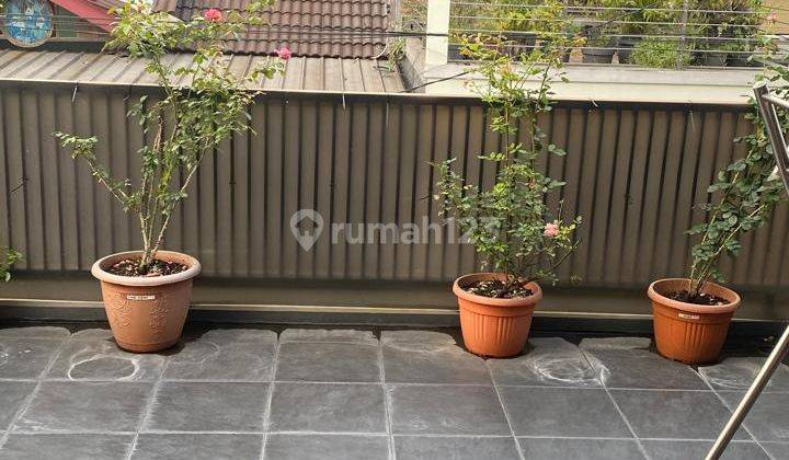 Rumah Minimalis 2 Lantai di Komplek Pondok Mas Dekat Tol Baros 1