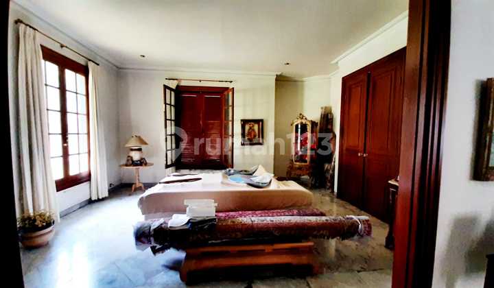 Rumah Lama Terawat Di Lokasi Tenang Pakubuwono Keb. Baru 2