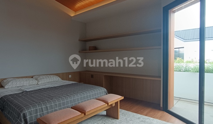 Disewakan Hunian Baru dan Full Furnished di Townhouse Veteran, Bintaro 2