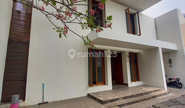 Rumah Minimalis di Perumahan Area Lebak Bulus, Jakarta Selatan 1