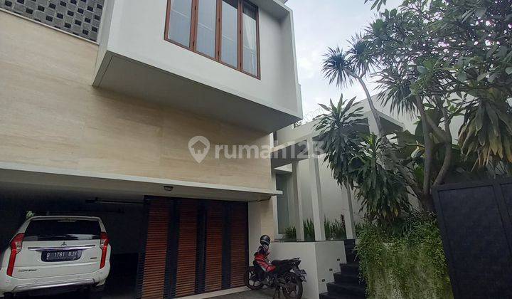 Rumah Siap Huni Minimalis Tropis Kemang Dalam, Jakarta Selatan 1