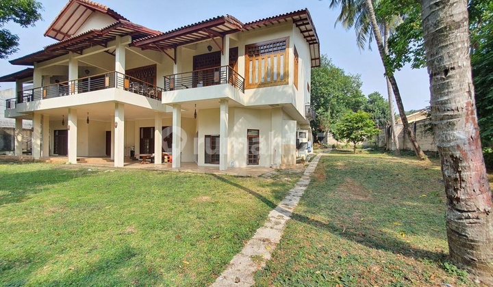 Lahan Luas Bonus Rumah Di Area Cireundeu, Tangerang Selatan