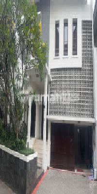 Disewa Rumah Minimalis Dalam Townhouse Benda Kemang, Jaksel